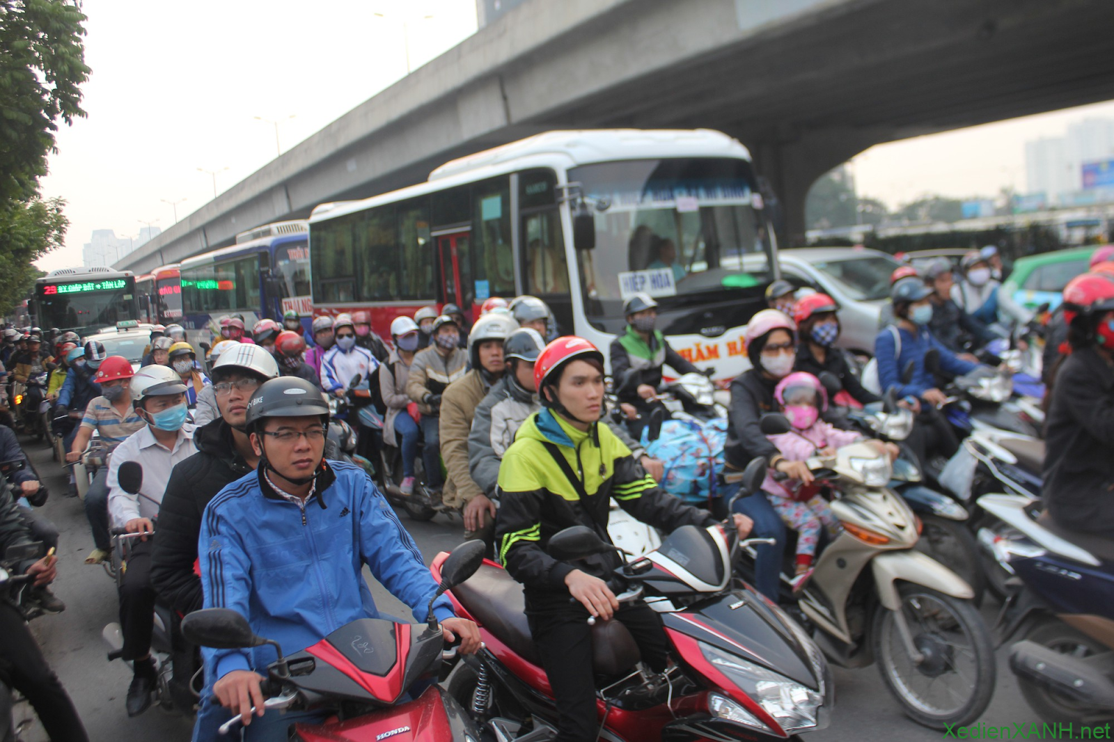 Quy định tốc độ tối đa cho phép với xe máy không quá 60km/h trong khu vực đông dân cư